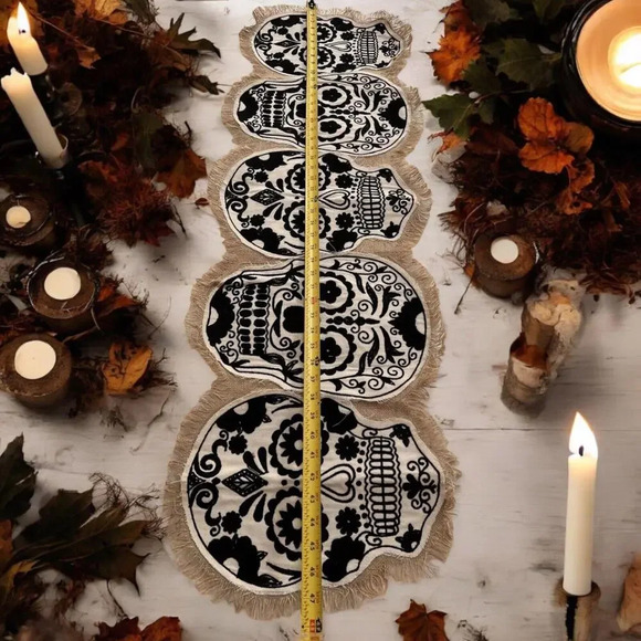 TAHARI Home TABLE RUNNER Embroidered Sugar Skulls Burlap HALLOWEEN Decor - NEW - Picture 1 of 7